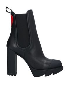 Полусапоги и высокие ботинки Love Moschino