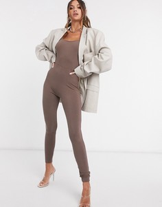 Коричневый трикотажный комбинезон в рубчик с квадратным вырезом ASOS DESIGN