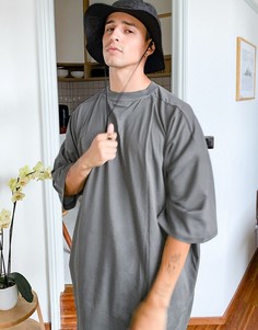 Длинная футболка в стиле oversized черного цвета ASOS DESIGN-Серый