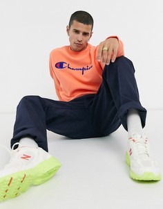 Оранжевый свитшот с крупным логотипом Champion