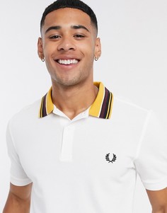 Поло сине-зеленого/белого цвета в стиле колор блок Fred Perry-Зеленый