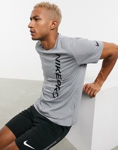 Серая футболка с логотипом Nike Pro Training-Серый