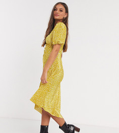 Желтое плиссированное платье с принтом ASOS DESIGN Petite-Желтый