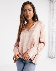 Розовая атласная блузка с V-образным вырезом River Island-Розовый