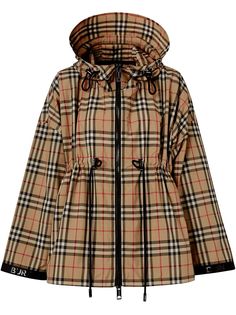 Burberry куртка с капюшоном и логотипом