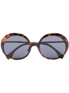 Fendi Eyewear солнцезащитные очки в массивной оправе