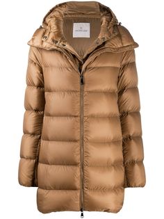 Moncler приталенный пуховик