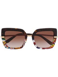 Dolce & Gabbana Eyewear массивные солнцезащитные очки с принтом