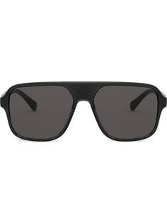 Dolce & Gabbana Eyewear солнцезащитные очки в квадратной оправе с тисненым логотипом