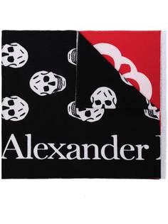 Alexander McQueen шарф в технике пэчворк с логотипом