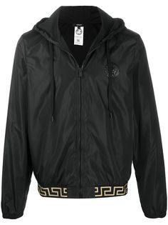 Versace куртка с капюшоном и узором Greca