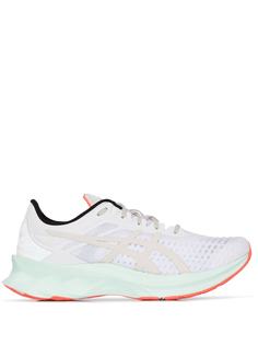 ASICS кроссовки Novablast на шнуровке