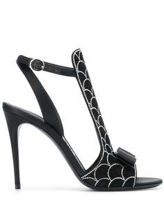Salvatore Ferragamo босоножки Vara со стразами