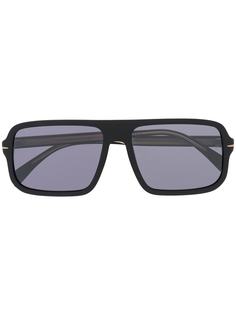 DAVID BECKHAM EYEWEAR солнцезащитные очки в массивной оправе
