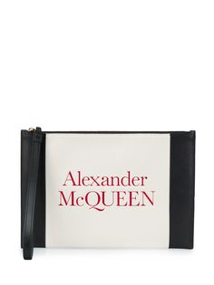 Alexander McQueen клатч с тиснением логотипа