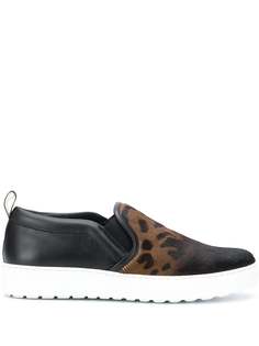 Salvatore Ferragamo Pre-Owned кроссовки-слипоны с леопардовым принтом