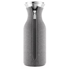 Графин Eva Solo Fridge в неопреновом чехле 1 л темно-серый