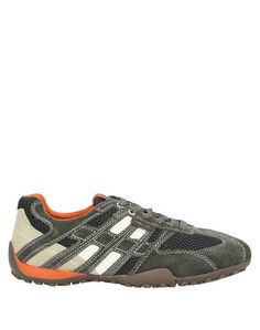Низкие кеды и кроссовки Geox
