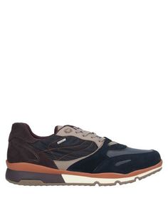 Низкие кеды и кроссовки Geox