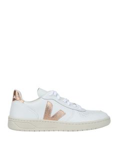Низкие кеды и кроссовки Veja