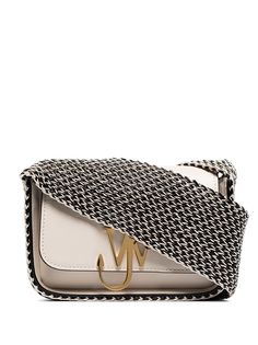 JW Anderson каркасная сумка с металлическим логотипом