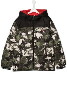 Marcelo Burlon County Of Milan Kids куртка-пуховик с камуфляжным принтом