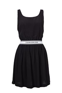 Короткое черное платье с расклешенной юбкой Calvin Klein Jeans