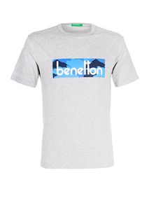 Серая хлопковая футболка с камуфляжным принтом United Colors of Benetton