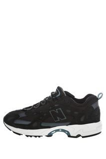 Кроссовки черного цвета со светоотражающими вставками 827 New Balance