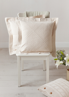 Luxberry Декоративная наволочка Alice Цвет: Экрю (47х47)