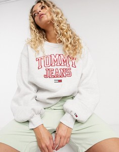 Серый свитшот с круглым вырезом и логотипом Tommy Jeans