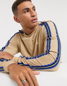 Коричневый свободный лонгслив с лентой на плечах ASOS DESIGN-Светло-коричневый
