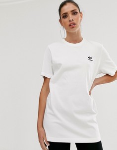 Белая футболка с небольшим логотипом adidas Originals Essential-Белый