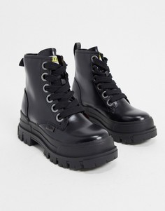 Черные ботинки на каблуке со шнуровкой Buffalo-Черный