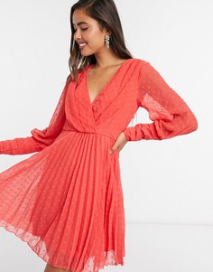 Красное плиссированное платье мини в горошек с запахом ASOS DESIGN-Красный
