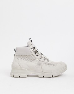 Светлые ботинки на массивной подошве Steve Madden-Белый