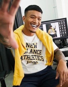 Белая футболка New Balance Athletics-Белый