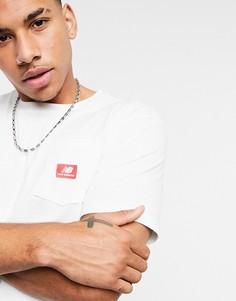 Белая футболка с карманом New Balance-Белый