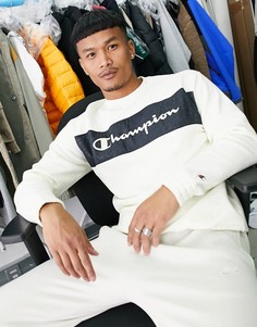 Светлый свитшот с логотипом Champion-Белый