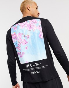 Черный свободный лонгслив с принтом ASOS DESIGN