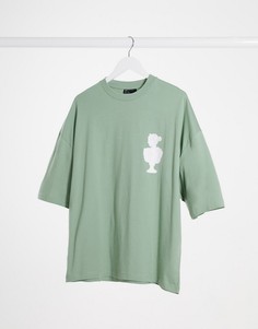 Светло-зеленая футболка в стиле oversized с принтом на груди ASOS DESIGN-Зеленый