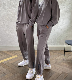 Темно-серые oversized-джоггеры Puma эксклюзивно для ASOS-Серый