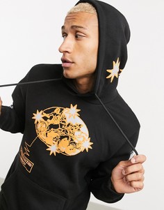 Черный худи с принтом на груди Bershka