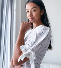 Белая футболка с завязками Miss Selfridge Petite-Белый