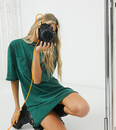 Темно-зеленое платье-футболка с карманом Reclaimed Vintage Inspired-Зеленый