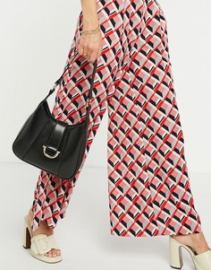 Черная сумка-седло на плечо с глянцевой отделкой ASOS DESIGN-Черный