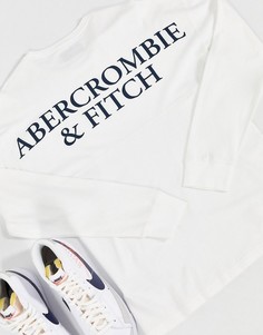 Белый лонгслив с логотипом на спине Abercrombie & Fitch