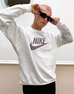 Серый свитшот с круглым вырезом Nike Revival