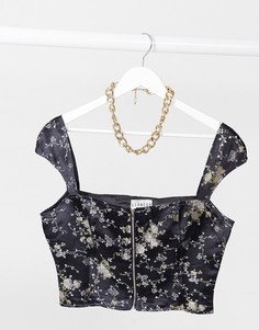 Черный приталенный кроп-топ Lioness