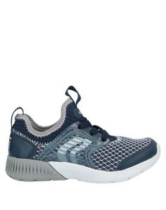 Низкие кеды и кроссовки Geox